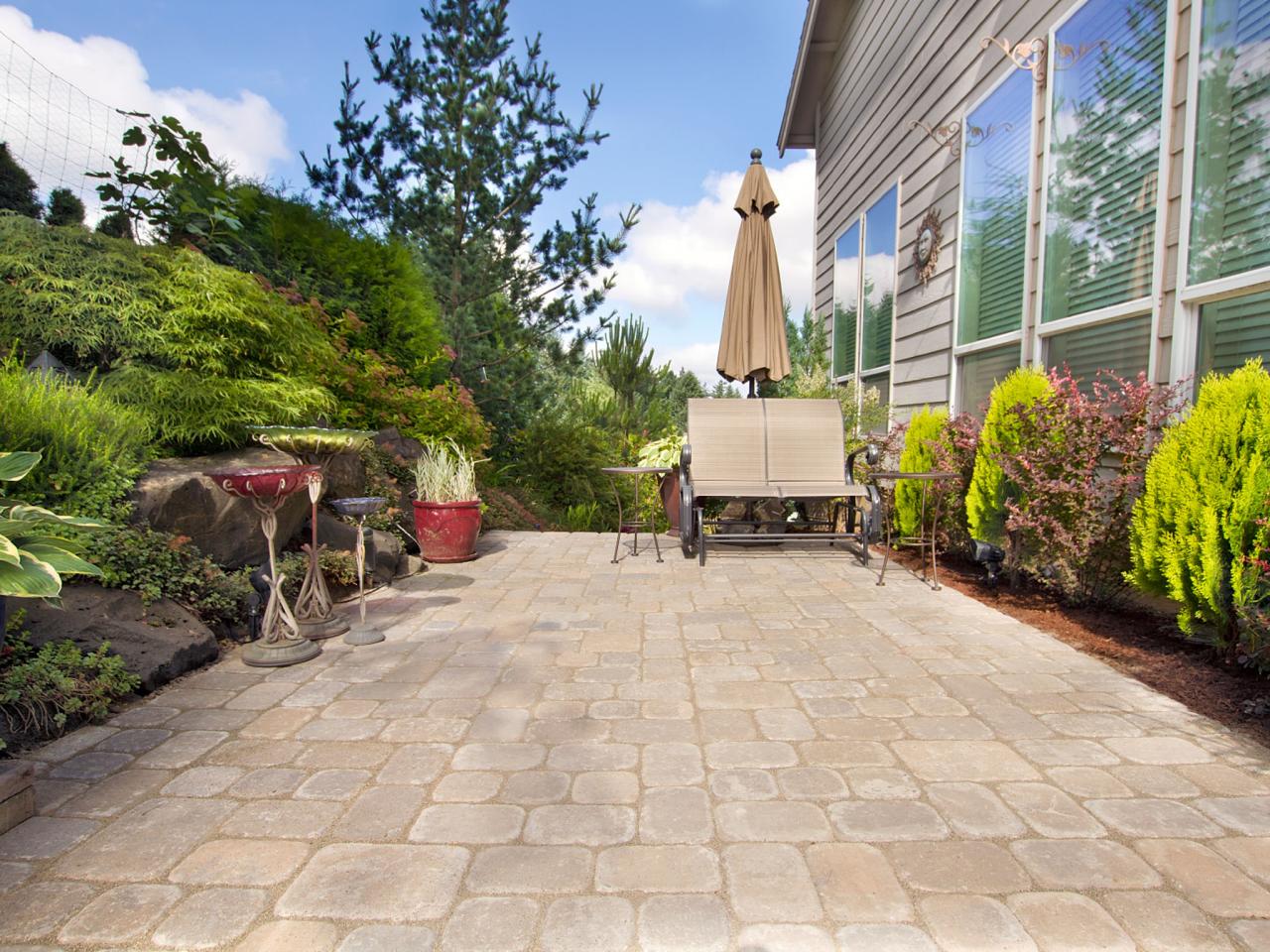 How to Clean a Cement Patio | DIY