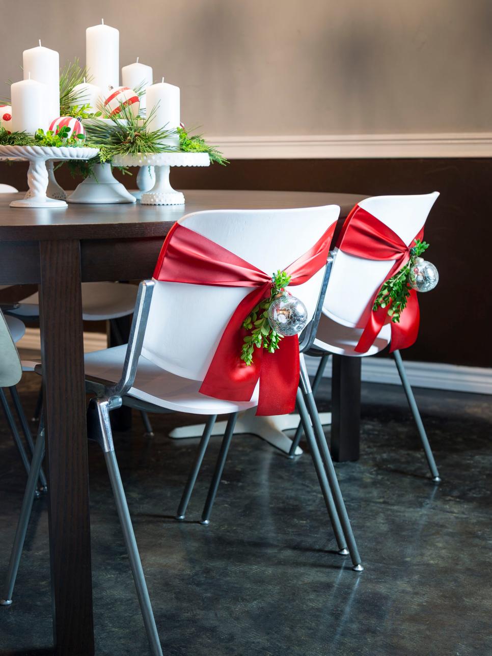 10 Holiday Decorating Ideas for Small Spaces | HGTV