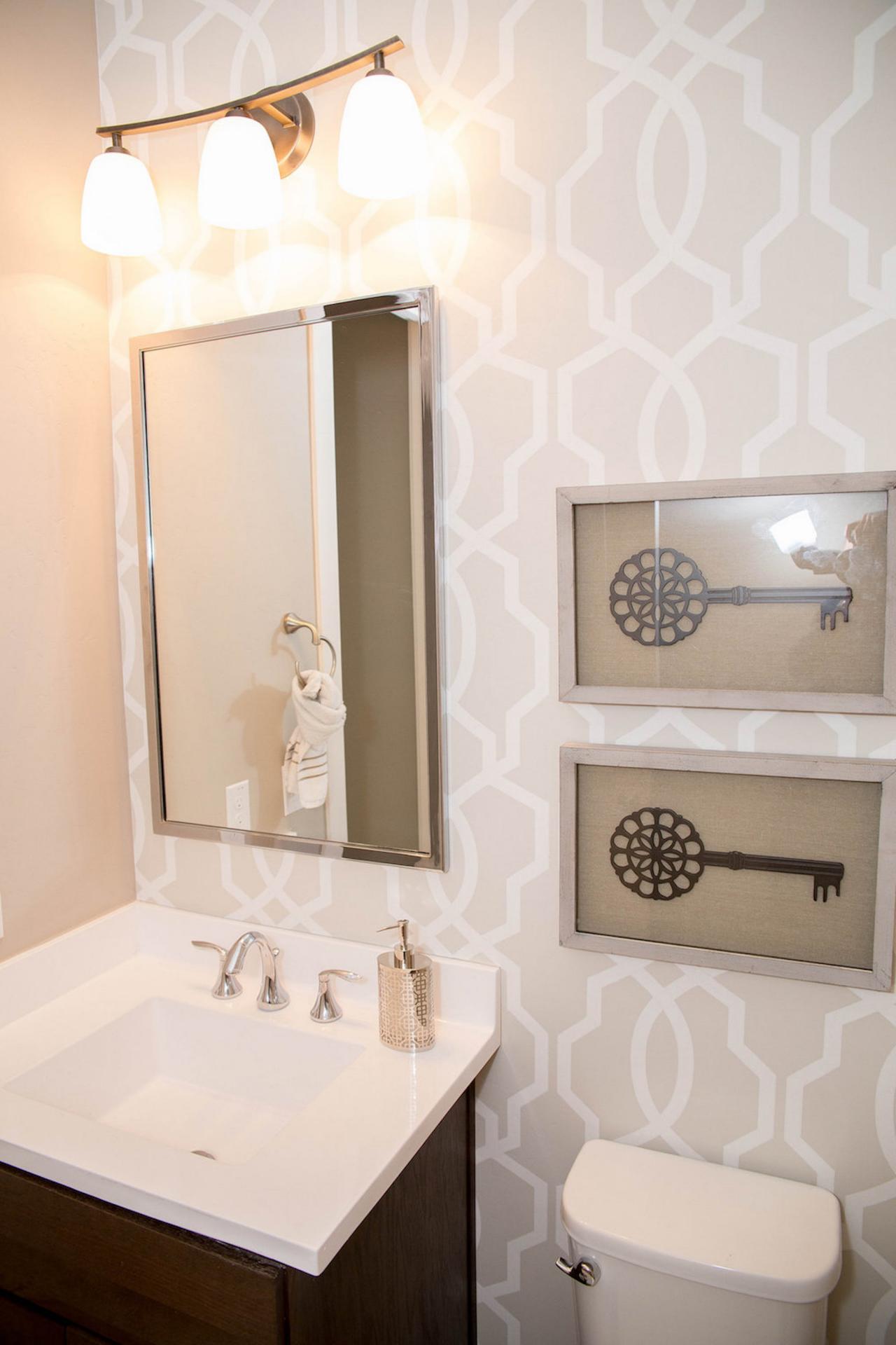 Small Bathroom With Graphic Wallpaper | HGTV