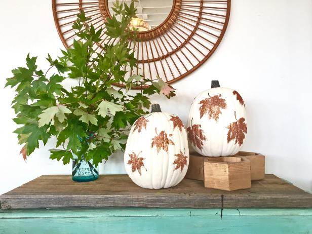 Brush glue onto green, pliable backyard leaves to create a natural, leaf-shaped stamp.