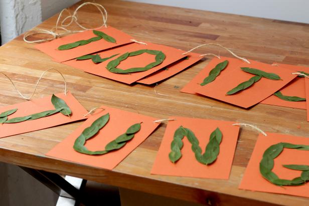 DIY Jungle Banner - Step 8 DIY Jungle Banner - Step 8
