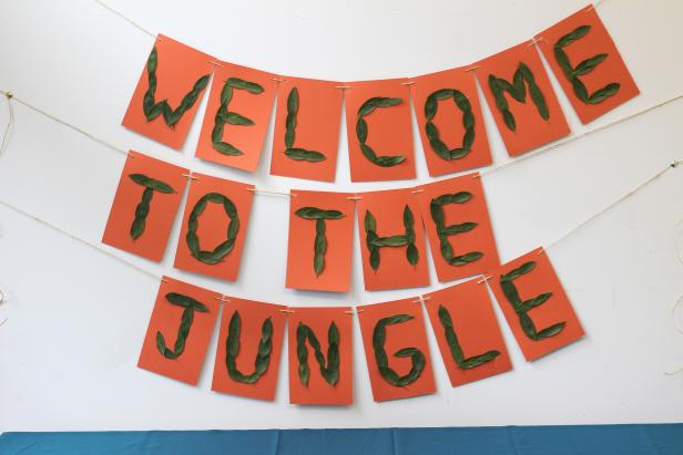 DIY Jungle Banner - Step 9 DIY Jungle Banner - Step 9