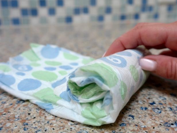 How to Make a Diaper Cake How to Make a Diaper Cake