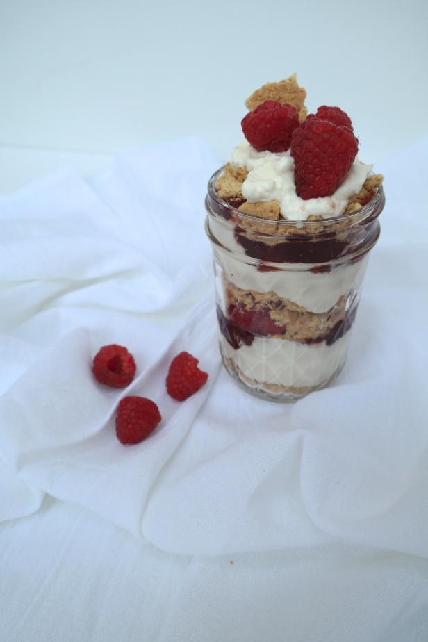 Make No-Bake Cheesecake Parfaits Make No-Bake Cheesecake Parfaits