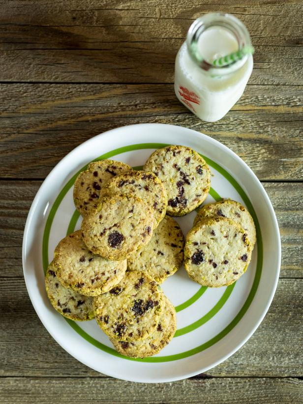 Cranberry Pistachio Sables With Milk Cranberry Pistachio Sables With Milk