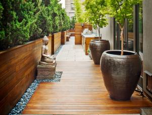 Serene Asian-Inspired Outdoor Space in New York City Serene Asian-Inspired Outdoor Space in New York City