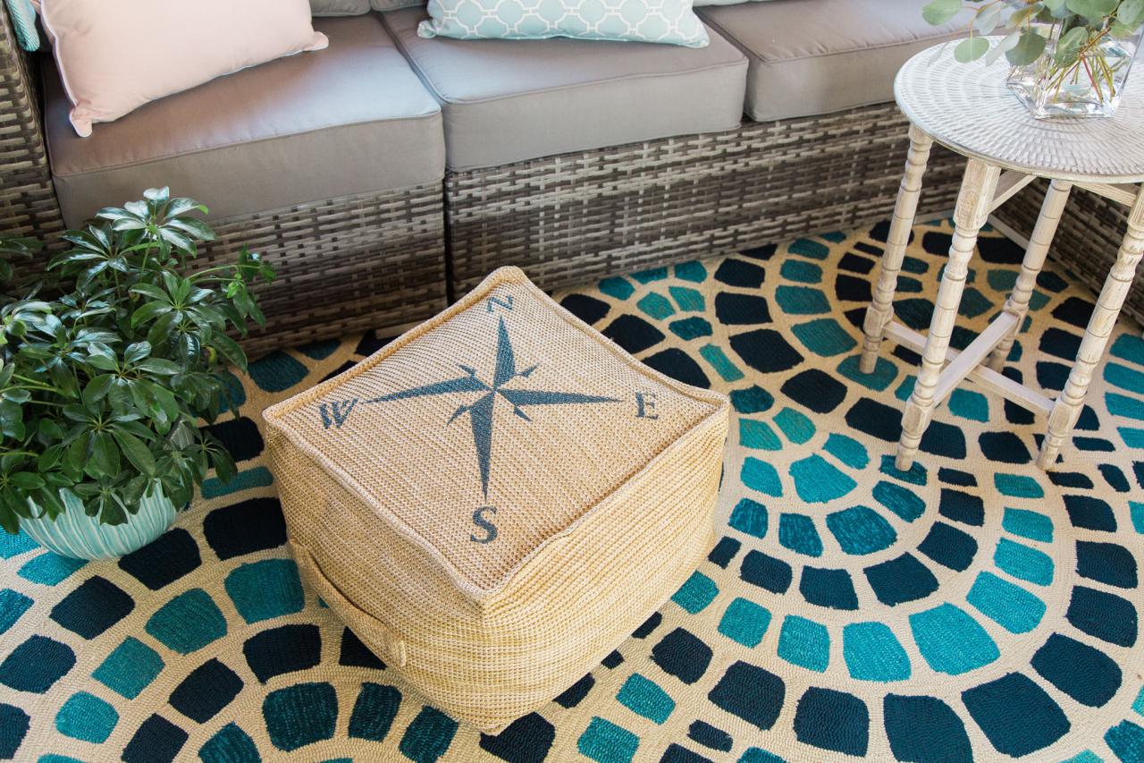  Give an Outdoor Pouf an Easy Beachy Update