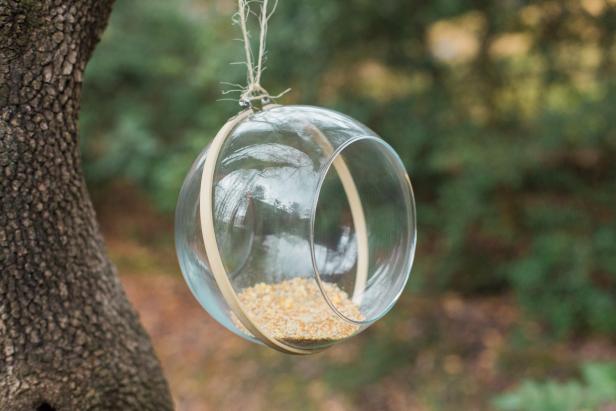 DIY Upcycled Bird Feeder DIY Upcycled Bird Feeder