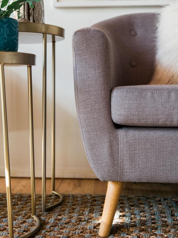 Stunning Seating With Midcentury Flair Stunning Seating With Midcentury Flair