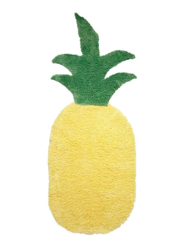 Blogger DIY Pineapple Bath Rug Blogger DIY Pineapple Bath Rug