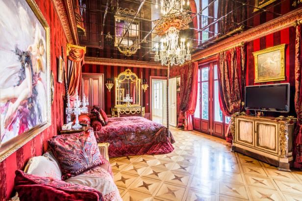 Red Striped Victorian Bedroom Red Striped Victorian Bedroom