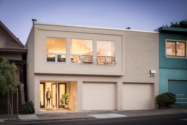 Minimal Modern Exterior With Double Garage Doors Minimal Modern Exterior With Double Garage Doors