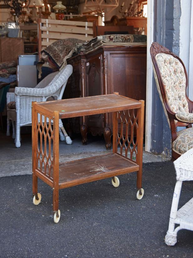 BEFORE: Dingy Old TV Cart BEFORE: Dingy Old TV Cart