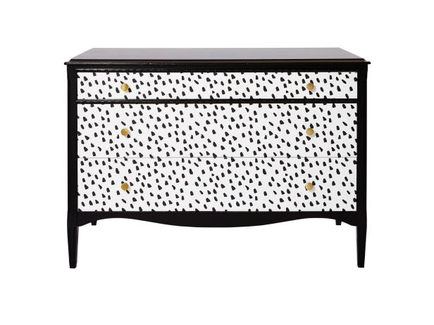 Flea Market Flip: Dressed Up Dresser Flea Market Flip: Dressed Up Dresser
