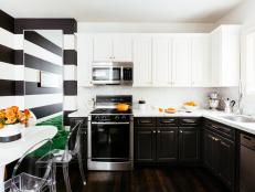 Black and White Contemporary Kitchen 