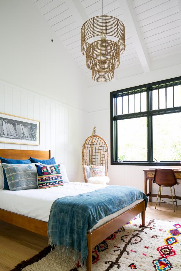 White Southwestern Bedroom With Colorful Rug White Southwestern Bedroom With Colorful Rug