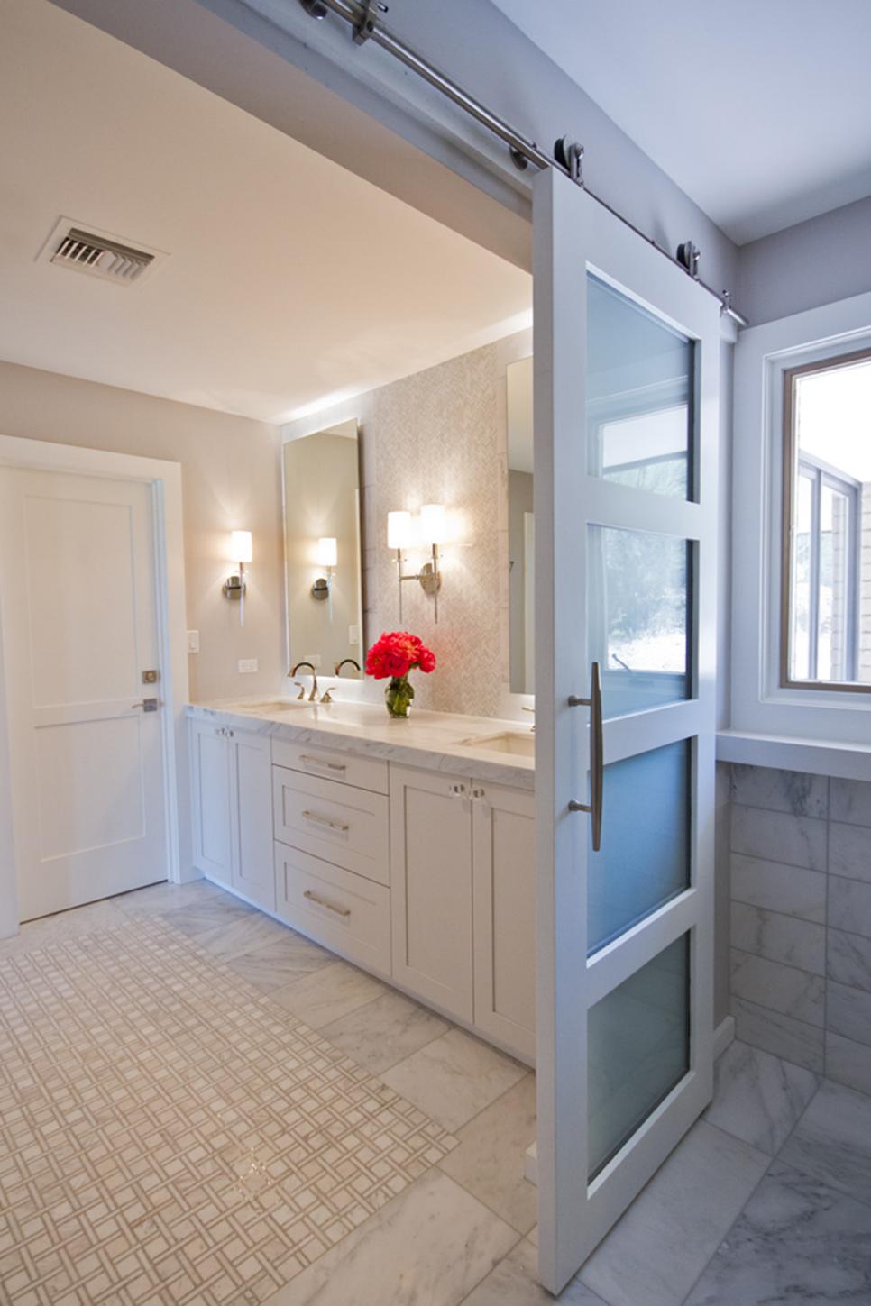 White Contemporary Master Bathroom With Vanity Vanity With Marble Countertop in Master Bathroom