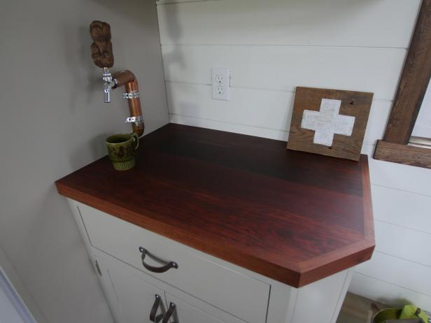 Tiny House, Big Living HTHBL214H Tiny House, Big Living HTHBL214H