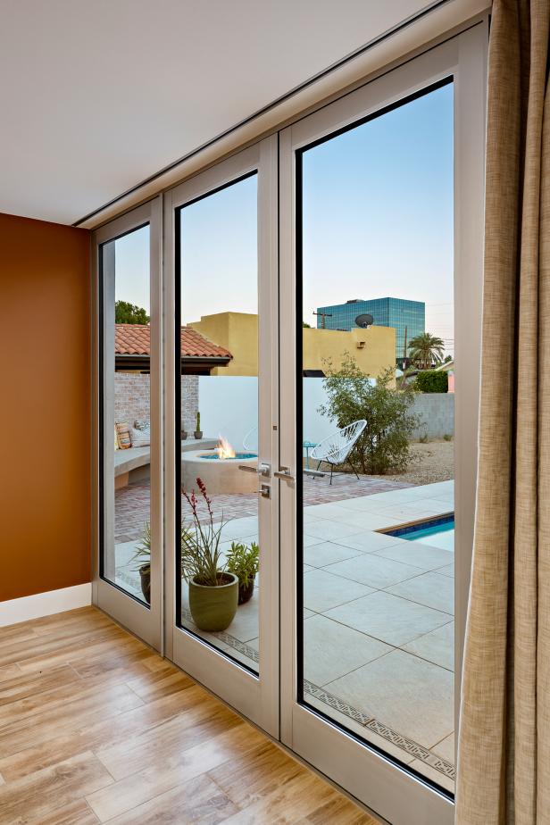Indoor-Outdoor Metal Frame Glass Doors Indoor-Outdoor Metal Frame Glass Doors