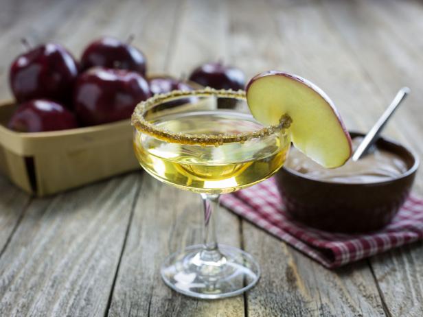 Caramel Apple Cocktail Caramel Apple Cocktail