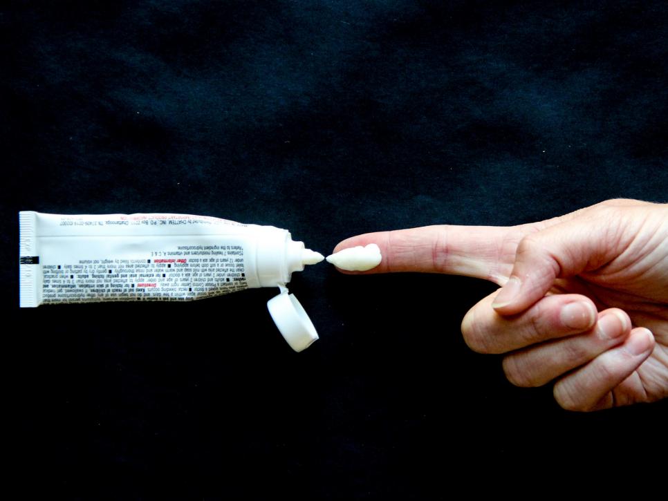 What to Put in a Medicine HGTV