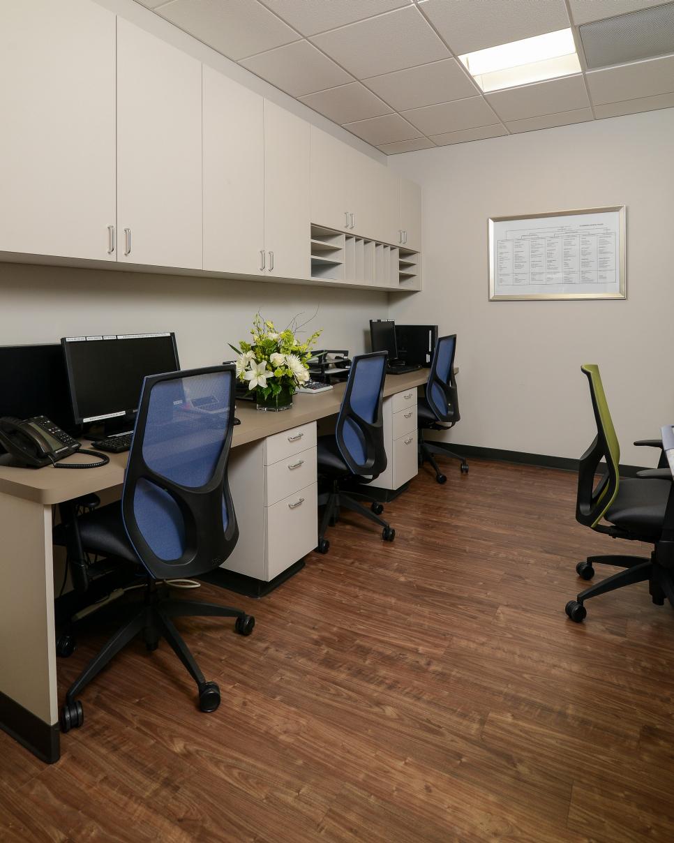 Contemporary Dentist Office With Colorful Desk Chairs White Dentist Office With Blue and Green Desk Chairs