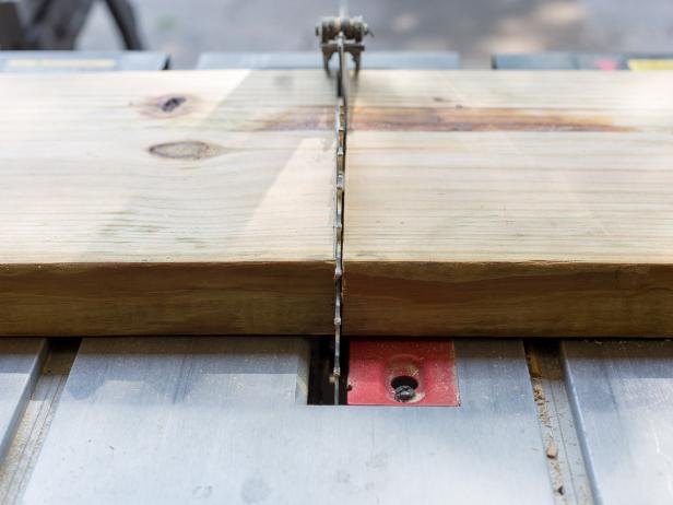 Make a movable trellis planter