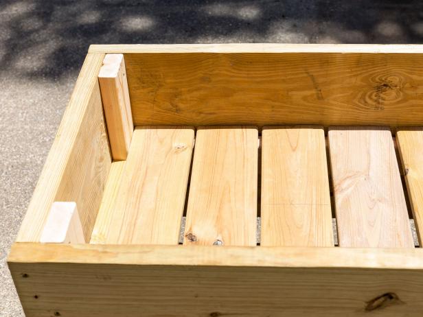 Make a movable trellis planter