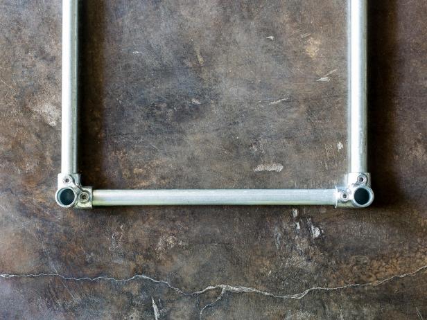 Make a movable trellis planter