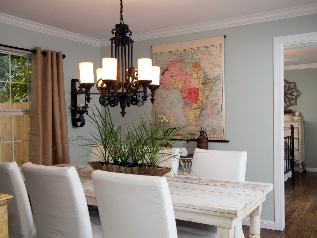 Photos HGTV's Fixer Upper With Chip and Joanna Gaines HGTV