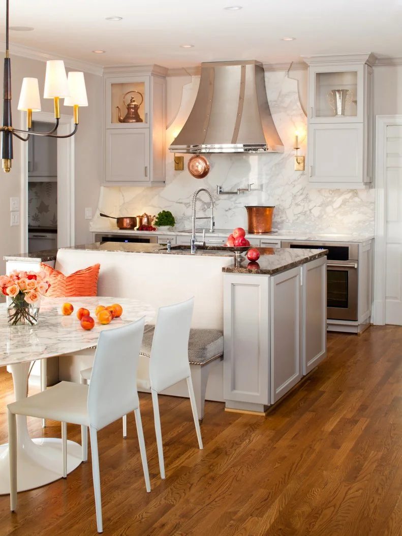 High-end Custom Modern Kitchen with Range Hood and Island