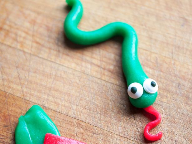 Airheads Creepy Crawly Craft Airheads Creepy Crawly Craft