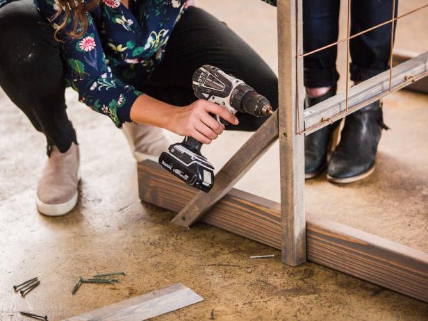DIY Plant Wall: Reinforce the Legs DIY Plant Wall: Reinforce the Legs