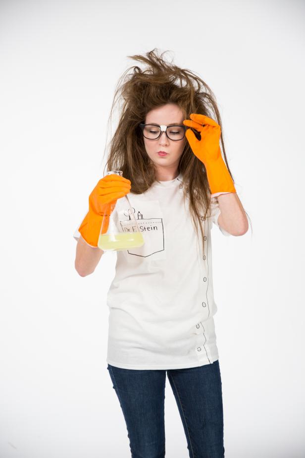 White T-Shirt Mad Scientist Costume