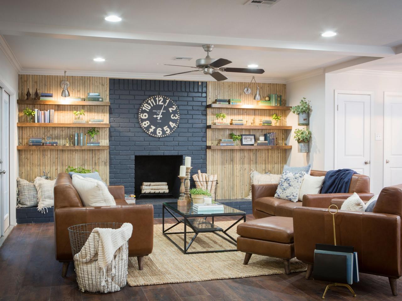 Photos HGTV's Fixer Upper With Chip and Joanna Gaines HGTV