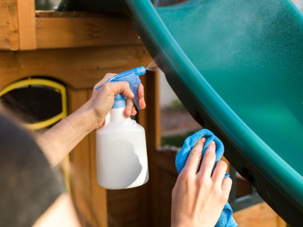 How to Deep Clean Outdoor Playset How to Deep Clean Outdoor Playset