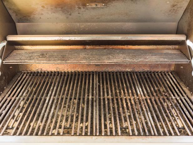 How to Deep Clean a Grill