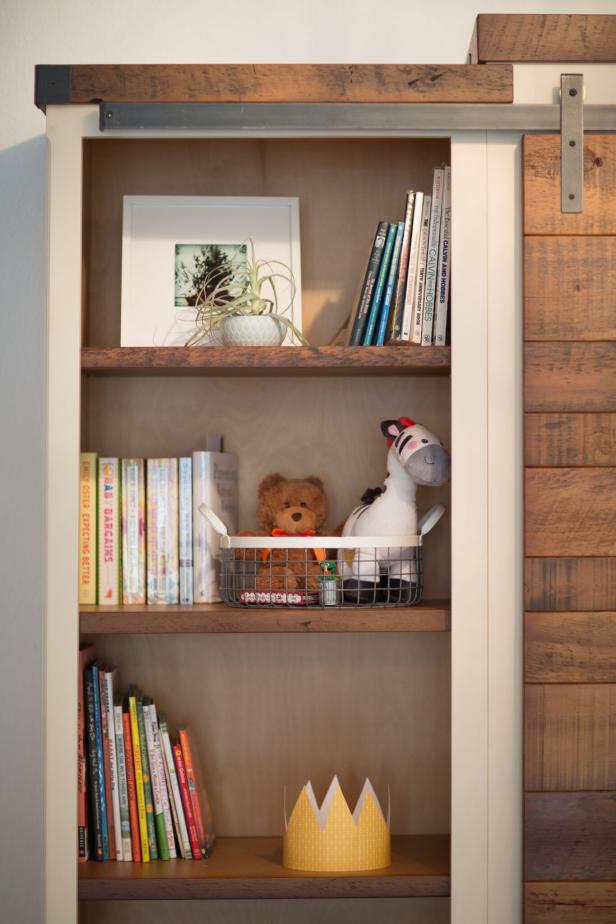 Built-In Bookshelf in Kid Room | HGTV