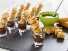 Churro Bites With Chocolate Dipping Sauce