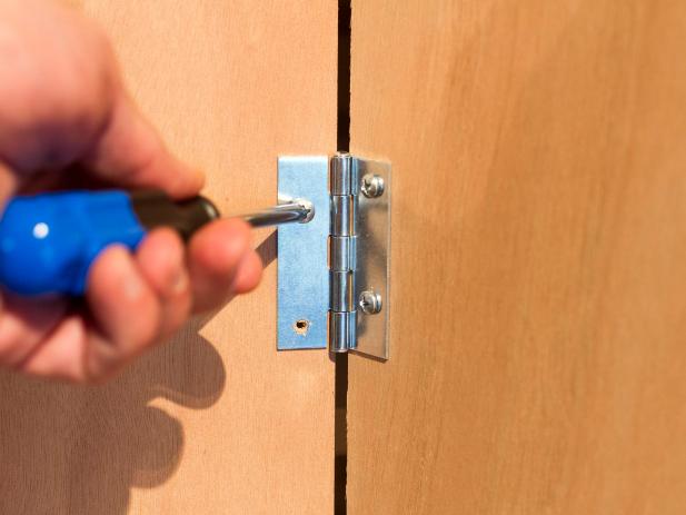 Dressing Screen HGTV shows you how to make your own dressing screen