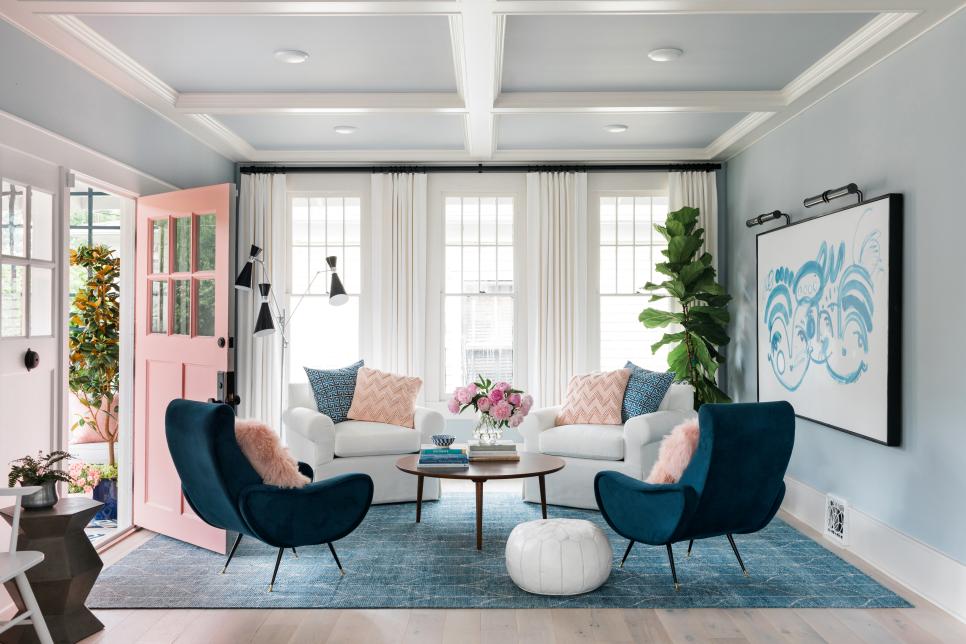 Дизайн гостиной в стиле 50-х. Цвета синий + розовый