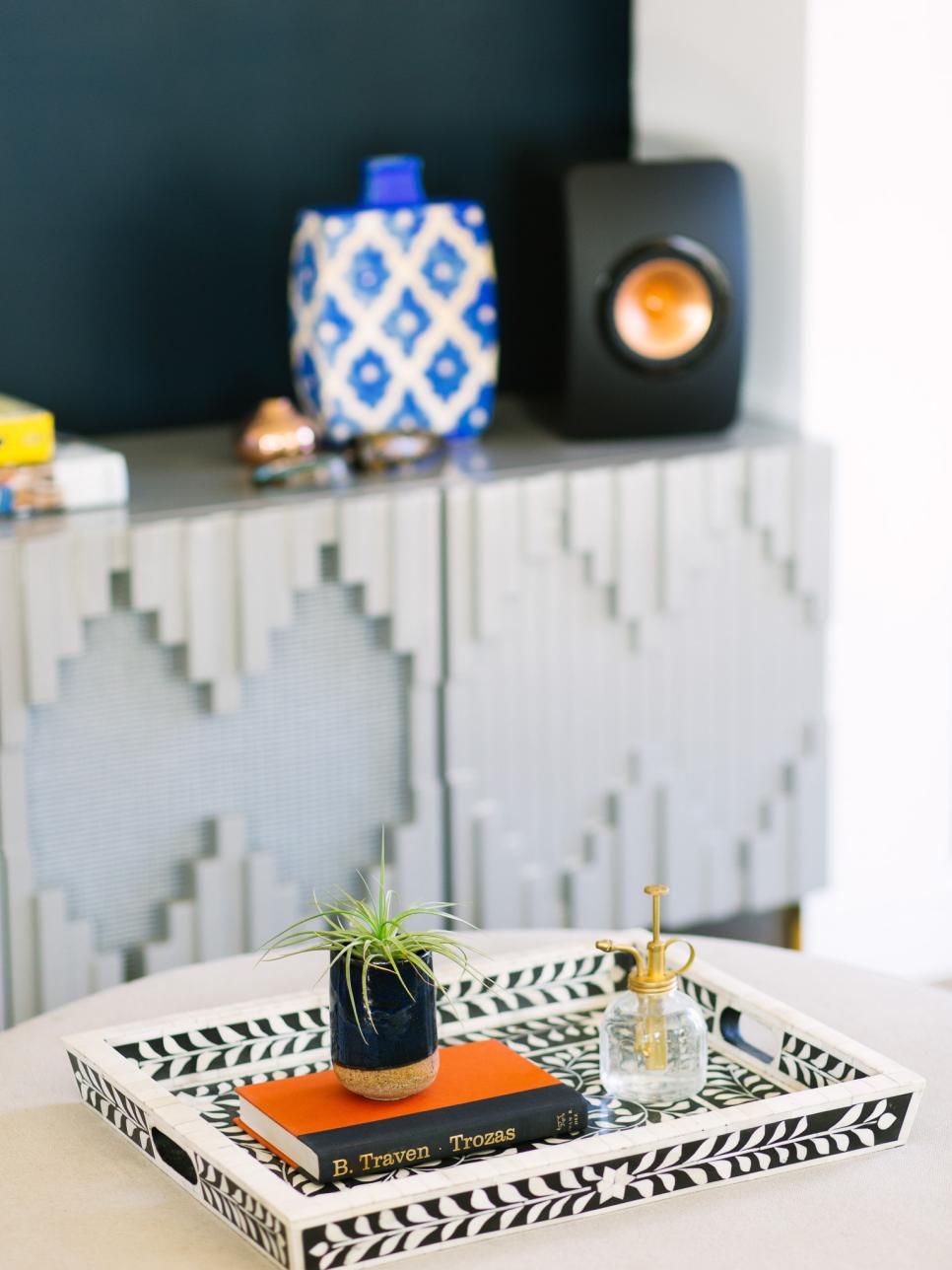 Black-and-White Patterned Tray with a Tiny Air Plant Black-and-White Patterned Tray with a Tiny Air Plant
