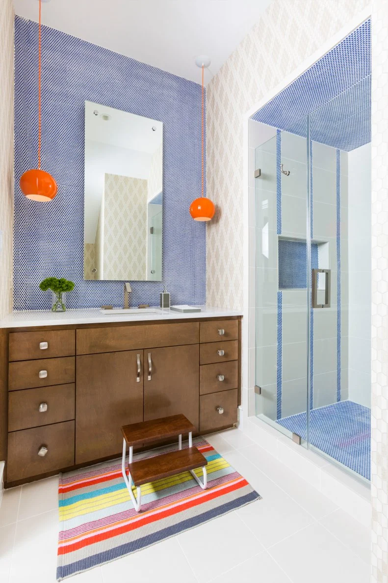 Multicolored Kids Bathroom With Orange Pendants