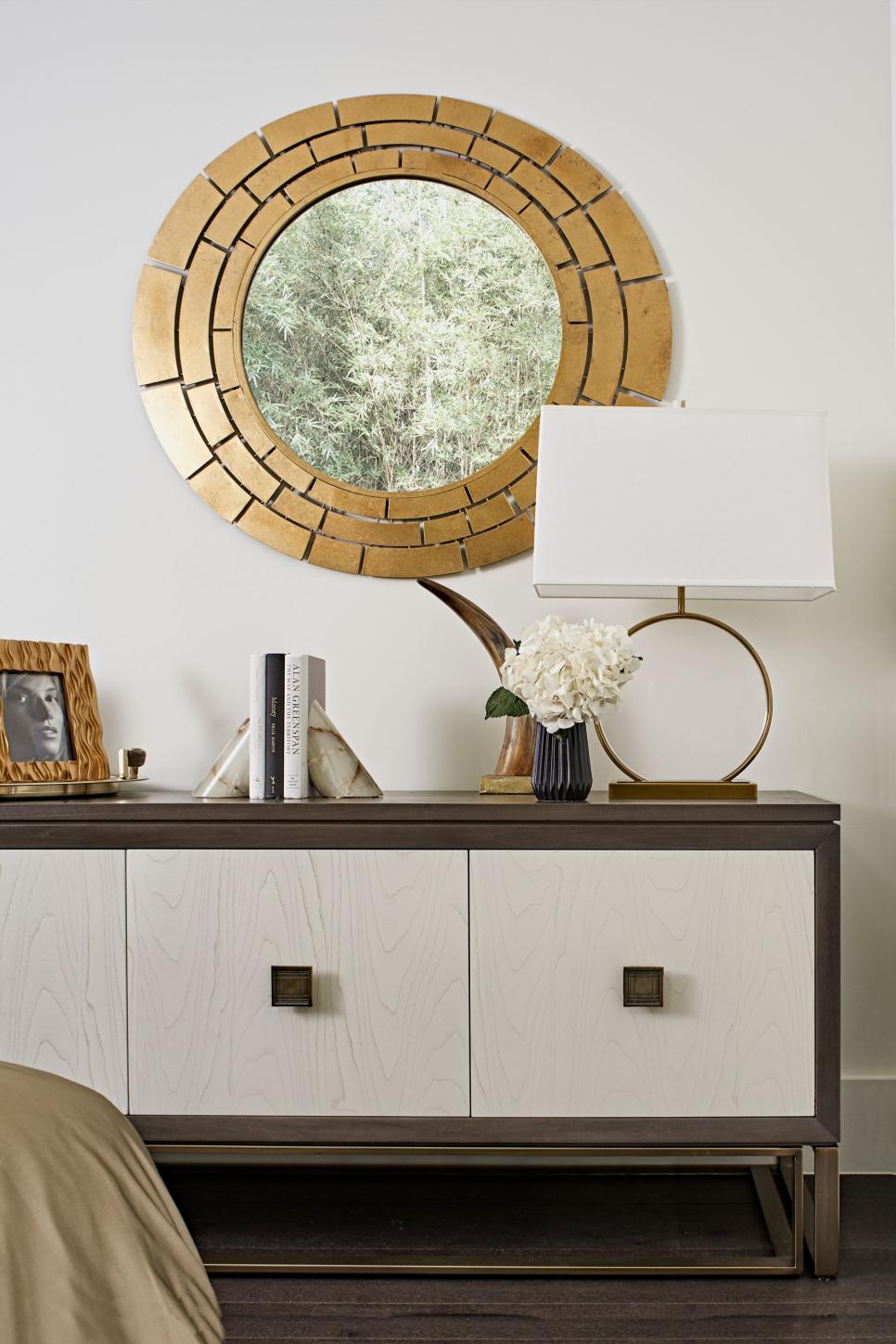 Round Window and Low Cabinet Round Window and Cabinet
