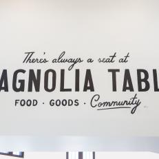 Black and White Magnolia Table Mural 
