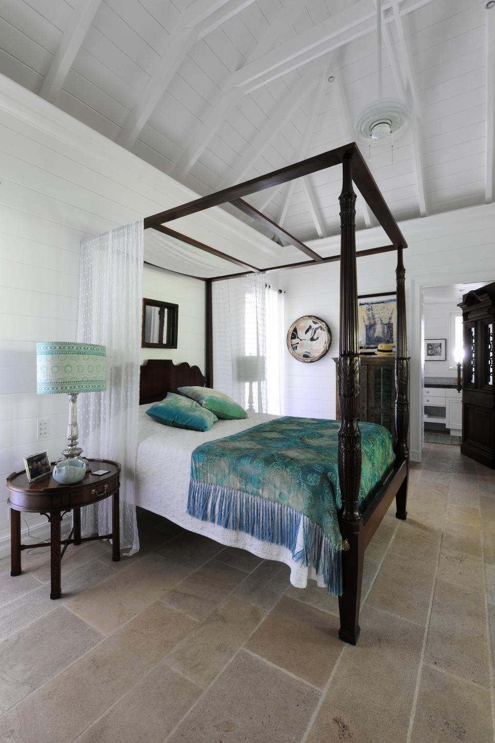 Tropical Bedroom With Canopy Bed White Bedroom With Canopy Bed