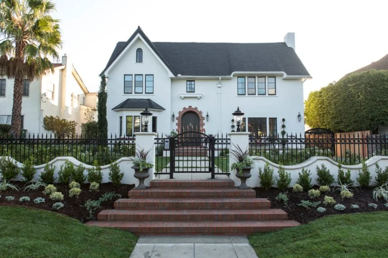 The front exterior of Drew Scott and fiancé Linda Phan’s Los Angeles home after renovations, as seen on Property Brothers at Home: Drew’s Honeymoon House. Before 0201.