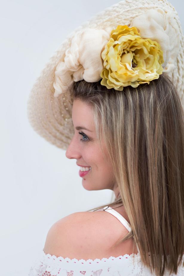 Copy one of Kate Middleton’s most iconic looks by turning a dollar store place mat into a stunning hair accessory.