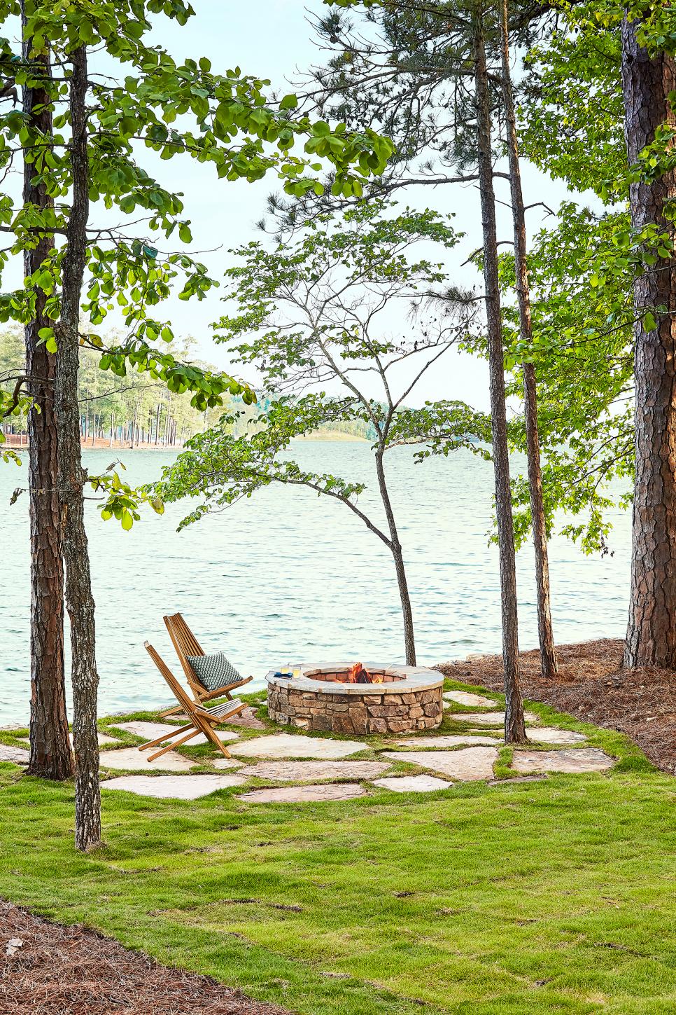 Lakefront Stone Fire Pit Lakefront Fire Pit