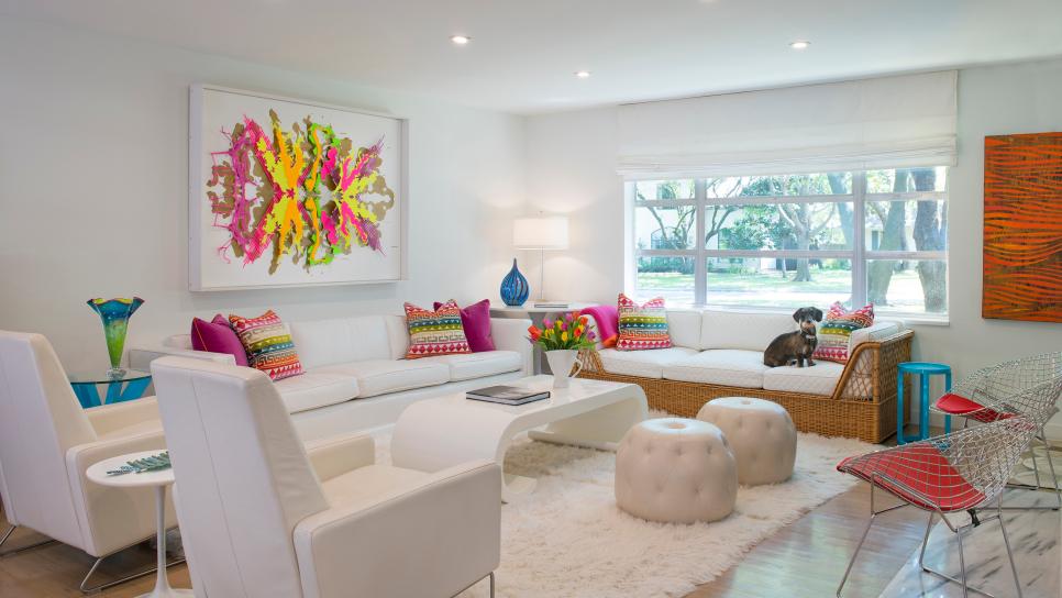 Multicolored Modern Living Room With Neon Art Multicolored Modern Living Room